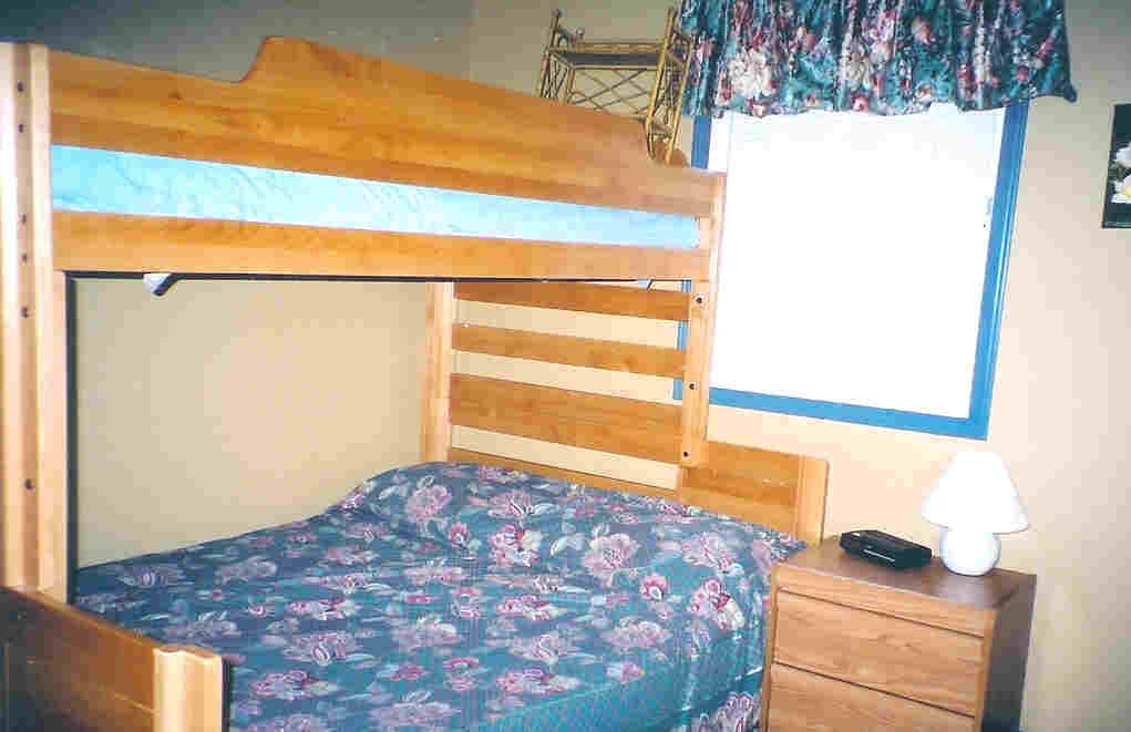 A double/single bunk